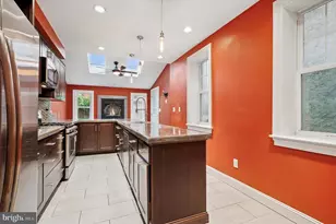 2351 E York St, Philadelphia, PA 19125 - Photo 16