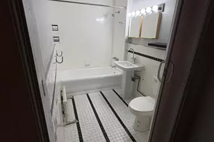 1324 Locust St, Philadelphia, PA 19107 - Photo 2