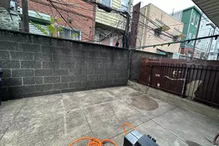 2109 S Rosewood St, Philadelphia, PA 19145 - Photo 14