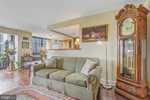 1326 Spruce St, Philadelphia, PA 19107 - Photo 8