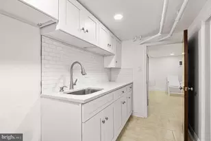 243 E Sheldon St, Philadelphia, PA 19120 - Photo 18