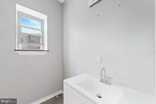 1931 N 31st St, Philadelphia, PA 19121 - Photo 14