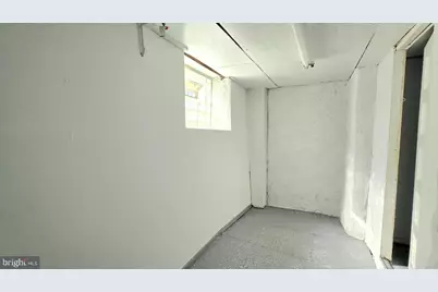 431 W Wellens Avenue, Philadelphia, PA 19120 - Photo 26