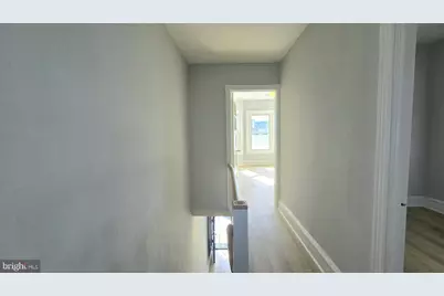 431 W Wellens Avenue, Philadelphia, PA 19120 - Photo 12