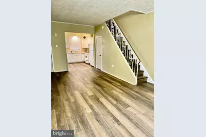 2246 S Bucknell Street, Philadelphia, PA 19145 - Photo 2