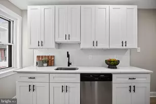 258 W Sheldon St, Philadelphia, PA 19120 - Photo 12