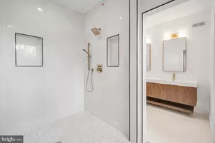 2368 E Norris St, Philadelphia, PA 19125 - Photo 14