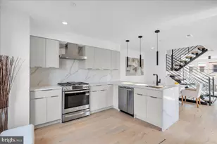 2618 E Hagert St, Philadelphia, PA 19125 - Photo 8