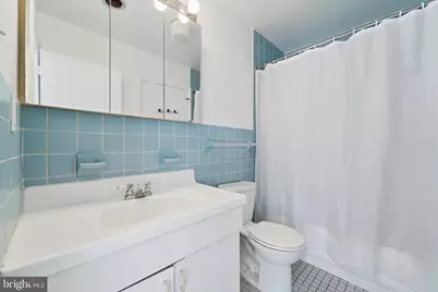 855 N 28th Street #B, Philadelphia, PA 19130 - Photo 18