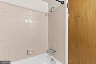 1337 E Snyder Ave, Philadelphia, PA 19148 - Photo 16