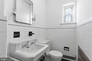 1337 E Snyder Ave, Philadelphia, PA 19148 - Photo 24