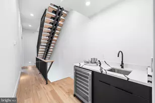 1242 E Oxford St, Philadelphia, PA 19125 - Photo 32