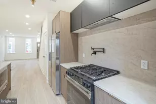 1115 Fitzgerald St, Philadelphia, PA 19148 - Photo 8