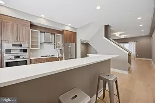 152 N Front St, Philadelphia, PA 19106 - Photo 4