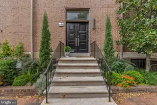 254 S 3rd St, Philadelphia, PA 19106 - Photo 8