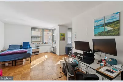 2601 Pennsylvania Avenue #522, Philadelphia, PA 19130 - Photo 2