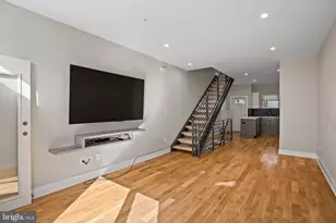 2643 Ellsworth St, Philadelphia, PA 19146 - Photo 2