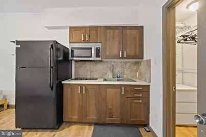 653 N 33rd Street, Philadelphia, PA 19104 - Photo 6