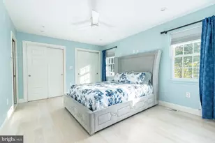 939 New Market St, Philadelphia, PA 19123 - Photo 12