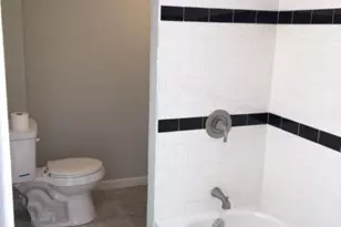 2445 E Huntingdon St, Philadelphia, PA 19125 - Photo 10