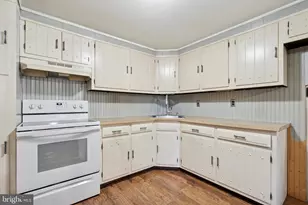 15023 Worthington Rd, Philadelphia, PA 19116 - Photo 18