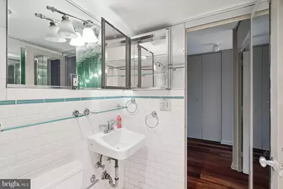 220 Locust Street #3H, Philadelphia, PA 19106 - Photo 20