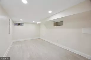 941 S 50th St, Philadelphia, PA 19143 - Photo 32