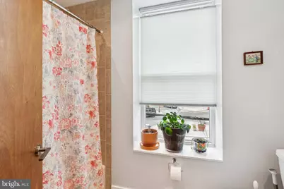 2305 Grays Ferry Avenue, Philadelphia, PA 19146 - Photo 16