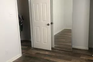 2210 Bonnaffon St, Philadelphia, PA 19142 - Photo 10