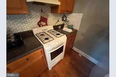 308 S 52nd Street #3R, Philadelphia, PA 19143 - Photo 6