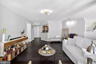 2001 Hamilton, Philadelphia, PA 19130 - Photo 14