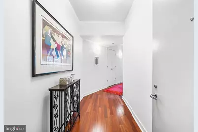 2101 Market Street #3306, Philadelphia, PA 19103 - Photo 2