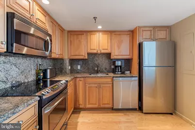 2001 Hamilton Street #P301, Philadelphia, PA 19130 - Photo 12