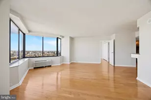 2001 Hamilton St, Philadelphia, PA 19130 - Photo 4