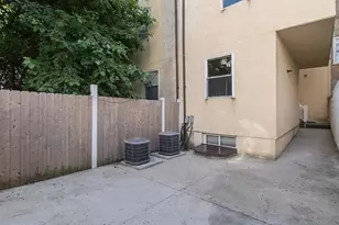 1929 N Gratz St, Philadelphia, PA 19121 - Photo 4