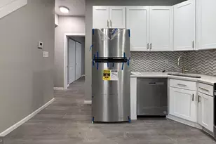 1433 S 32nd St, Philadelphia, PA 19146 - Photo 2