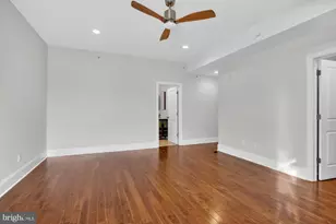 946 N 2nd St, Philadelphia, PA 19123 - Photo 18