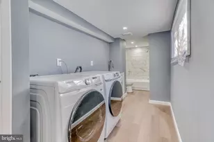 4321 Elizabeth St, Philadelphia, PA 19124 - Photo 32