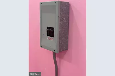 1607 E Wadsworth Avenue, Philadelphia, PA 19150 - Photo 14