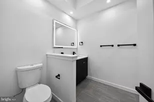 1527 Ogden St, Philadelphia, PA 19130 - Photo 18