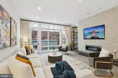 207 S 22nd Street, Philadelphia, PA 19103 - Photo 14