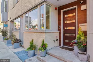 207 S 22nd St, Philadelphia, PA 19103 - Photo 2