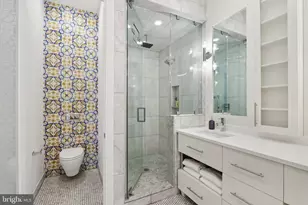 207 S 22nd St, Philadelphia, PA 19103 - Photo 30