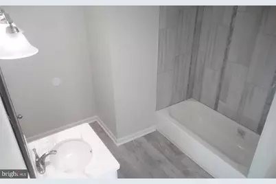 1135 E Susquehanna Avenue, Philadelphia, PA 19125 - Photo 20