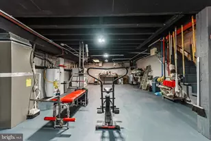 225 Montrose St, Philadelphia, PA 19147 - Photo 28