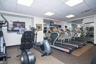 220 Locust St, Philadelphia, PA 19106 - Photo 22