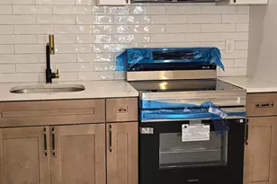 1418 W Grange Ave, Philadelphia, PA 19141 - Photo 4