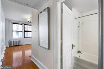 1324 Locust Street #807, Philadelphia, PA 19107 - Photo 8