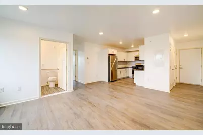 6649 Ridge Avenue #B406, Philadelphia, PA 19128 - Photo 2