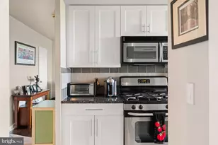 2601 Pennsylvania Ave, Philadelphia, PA 19130 - Photo 20